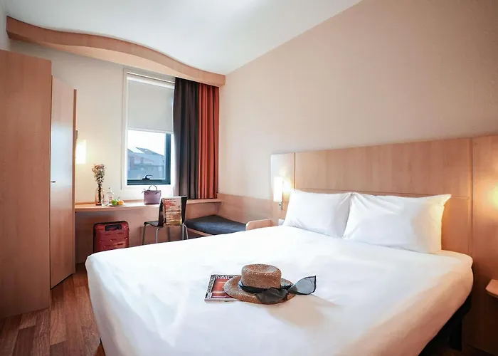 Ibis Centro Sao BentoHotel Porto